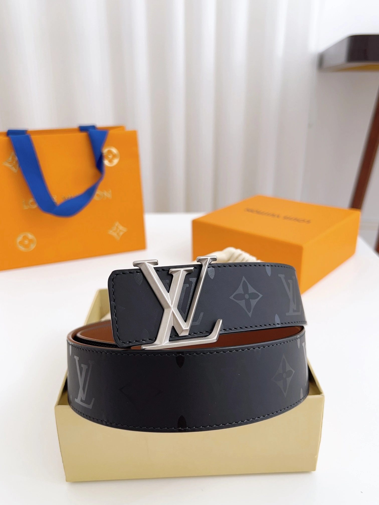 Barbara-- M9346U reversible Calfskin 4.0cm item:D-S378A2008R